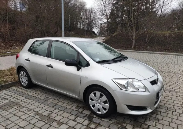 Toyota Auris cena 14500 przebieg: 189000, rok produkcji 2009 z Gdańsk